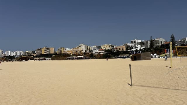 Photo 4 by Sadja B. about hiring a SEAT Arona in Faro (26/08/26)