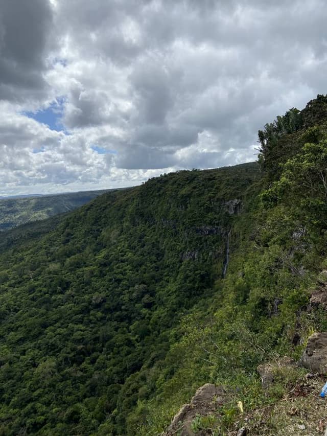 Photo 5 par LUDOVIC MICHEL H. sur la location d'un Suzuki Alto à l’Île Maurice (17/09/23)