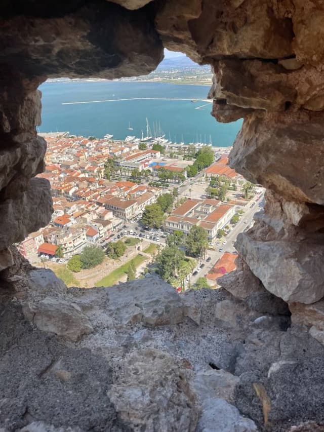 Photo 4 by colin D. about hiring a Volkswagen Polo in Greece (28/07/26)