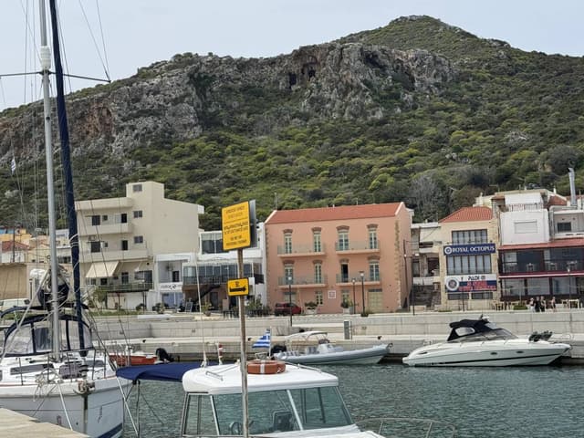 Billede 3 af Per A. om at leje en Toyota Aygo i Kreta Lufthavn Chania (4/19/25)