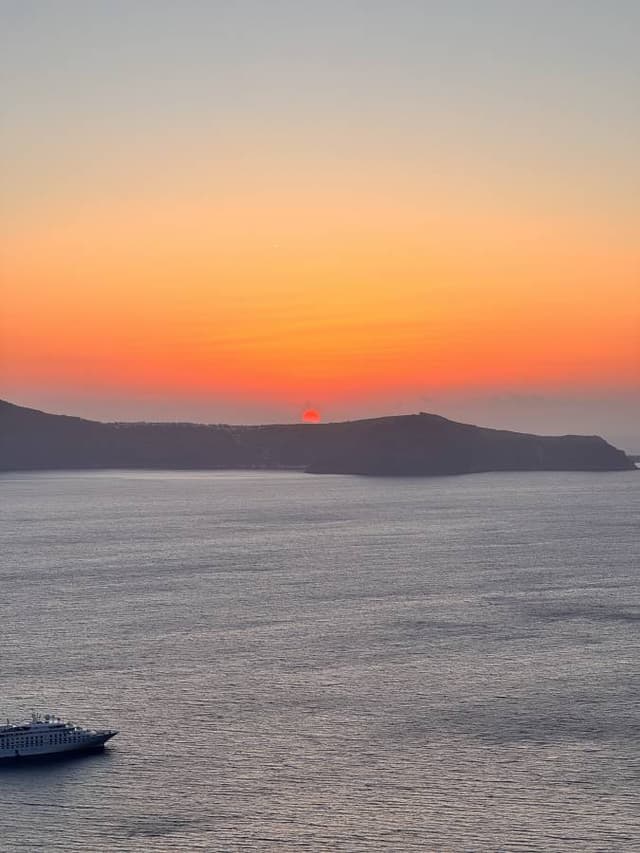 Photo by Andrea S. about hiring a Seat Mii in Santorini (04.05.24)