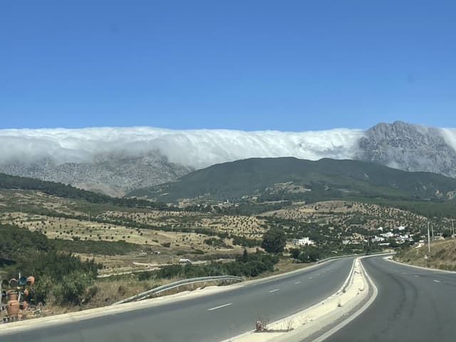 Photo 2 by MARIEM T. about hiring a Dacia Logan in Tetouan (13.11.24)