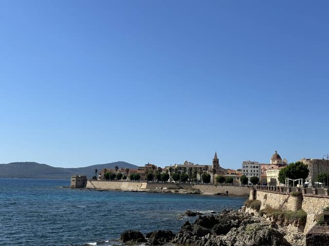 Photo 3 by Natalia V. about renting a MG 3 in Alghero (7/29/23)