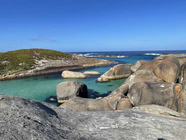 Photo 3 by Lewis C. about renting a Toyota Corolla in Perth (5/14/24)