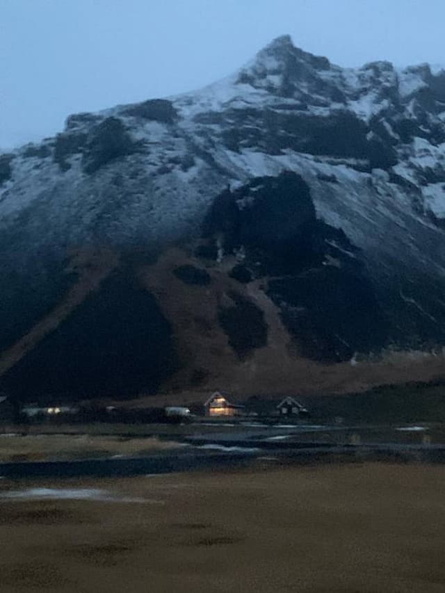 Photo 5 by Emilie M. about renting a Subaru XV at Keflavik Airport (12/30/23)