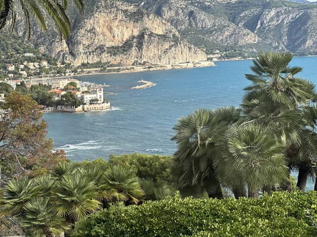 Photo 3 by SHULAMIT R. about renting a Peugeot 308 at Nice Airport (10/27/23)