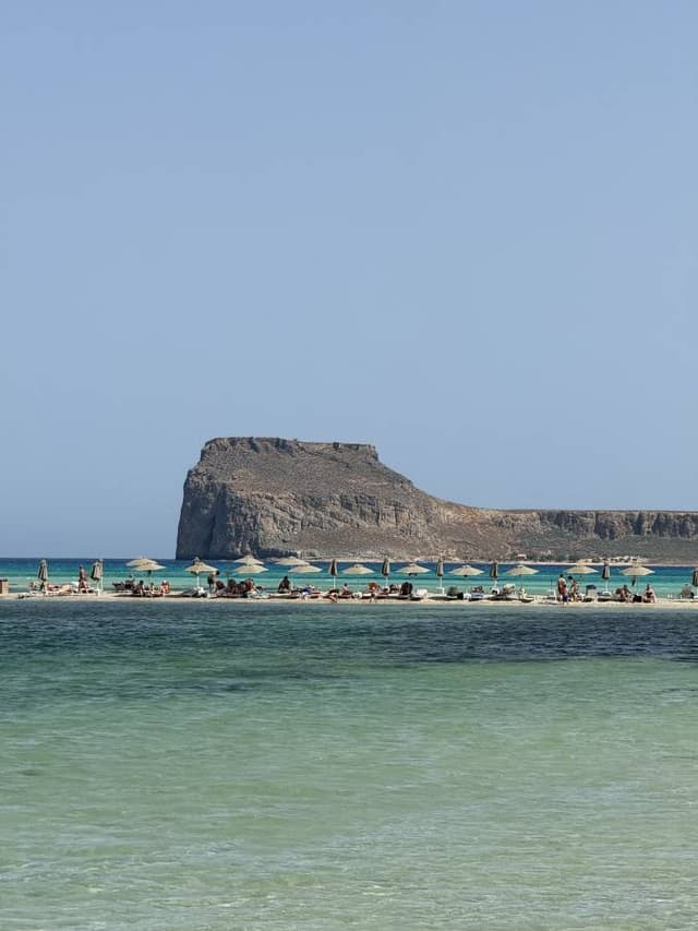 Photo 2 by Eduard-Alexandru C. about renting a Peugeot Rifter in Crete (6/28/24)