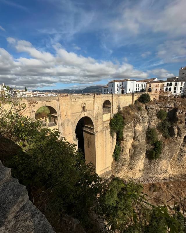 Photo 4 by Gustavo R. about renting a Seat Leon in Seville (10/7/24)