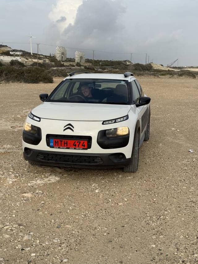 Фото 1 от Oleksandr P. об аренде Citroën C4 Cactus в аэропорту Пафоса (ПФО) (12.03.26)