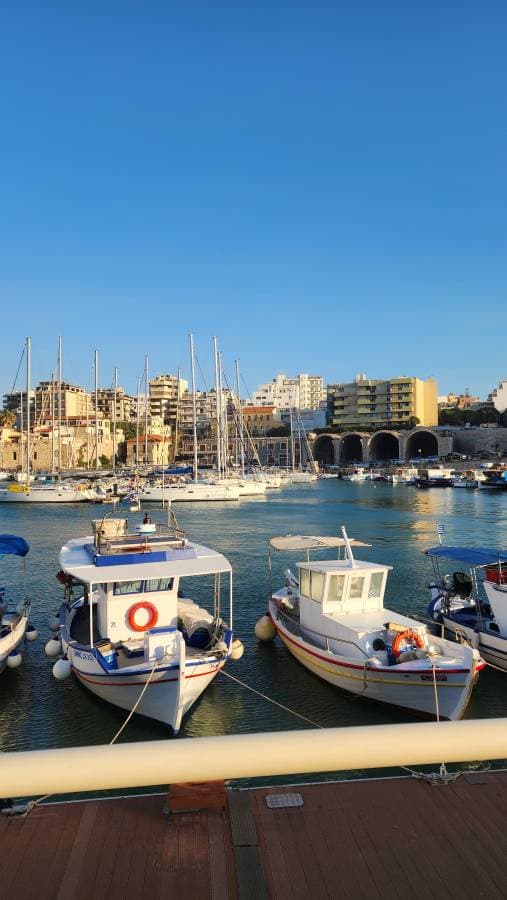 Photo 5 by Constantin-Lucian R. about hiring a Ford Fiesta in Heraklion (03/08/26)