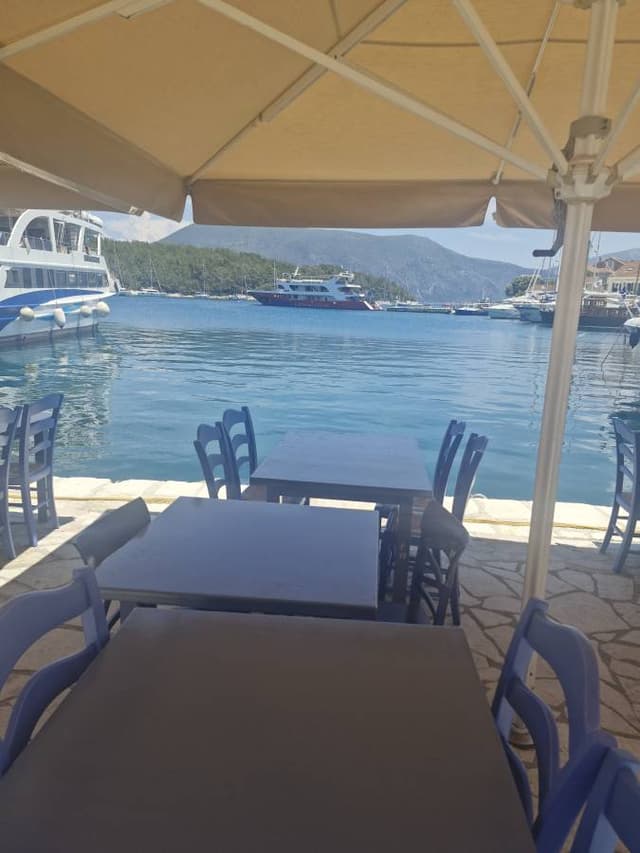 Photo 5 by Sandra H. about hiring a Hyundai i20 at Kefalonia Airport (17/06/26)