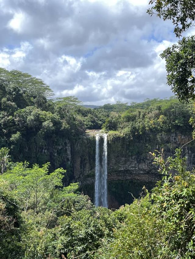 Photo 3 by Nigel H. about hiring a Toyota Aqua in Grand Bay (16.09.25)