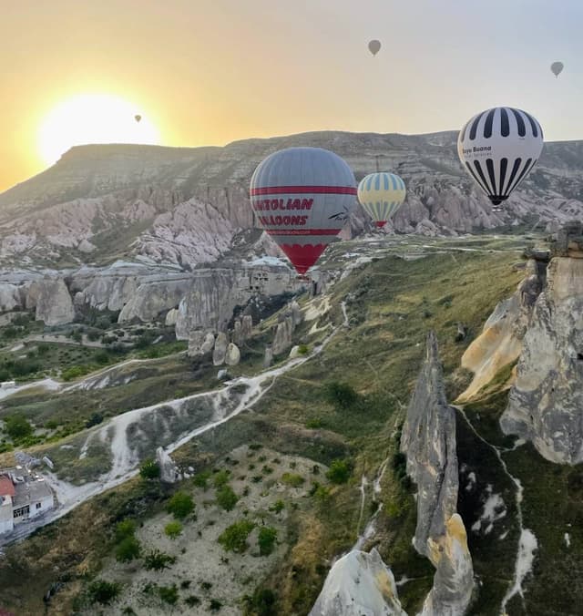 Photo 2 par AURELIEN D. sur la location d'un Renault Clio à Kayseri (23/06/24)