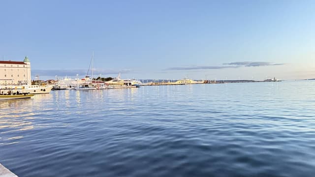 Photo 3 by Rogerio G. about hiring a Kia Rio at Zagreb Railway Station (13/10/24)