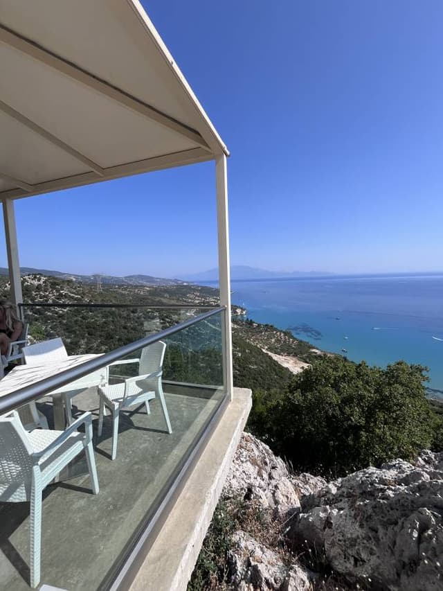 Photo 6 by Nigel H. about hiring a Hyundai i10 in Greece (27.06.25)