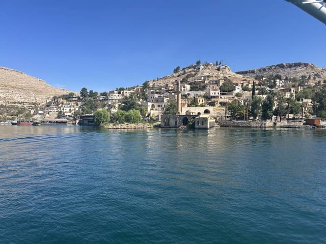Photo 4 by Samir B. about renting a Fiat Fiorino in Turkey (9/28/25)