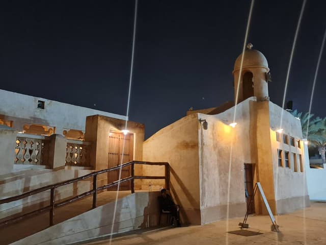 Photo 2 by Lamya T. about renting a Bestune T77 in Doha (2/23/24)