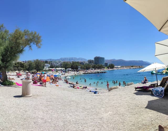 Photo by GRAHAM N. about renting a Renault Clio at Split Airport (7/27/22)