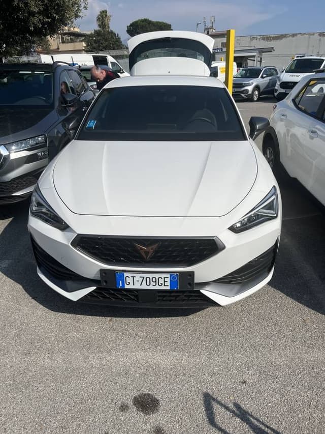 Photo by Stephen D. about renting a Volkswagen T-Roc in Naples (8/30/24)