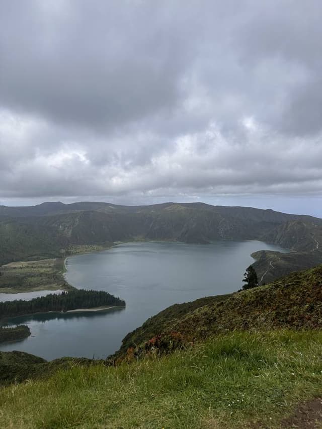 Bilde 4 av Sinthujaa M. om å leie en Renault Captur i Ponta Delgada (21.5.24)