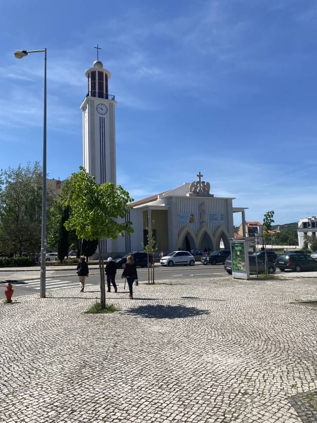 Photo by Diana P. about renting a Nissan Juke in Lisbon (4/30/25)