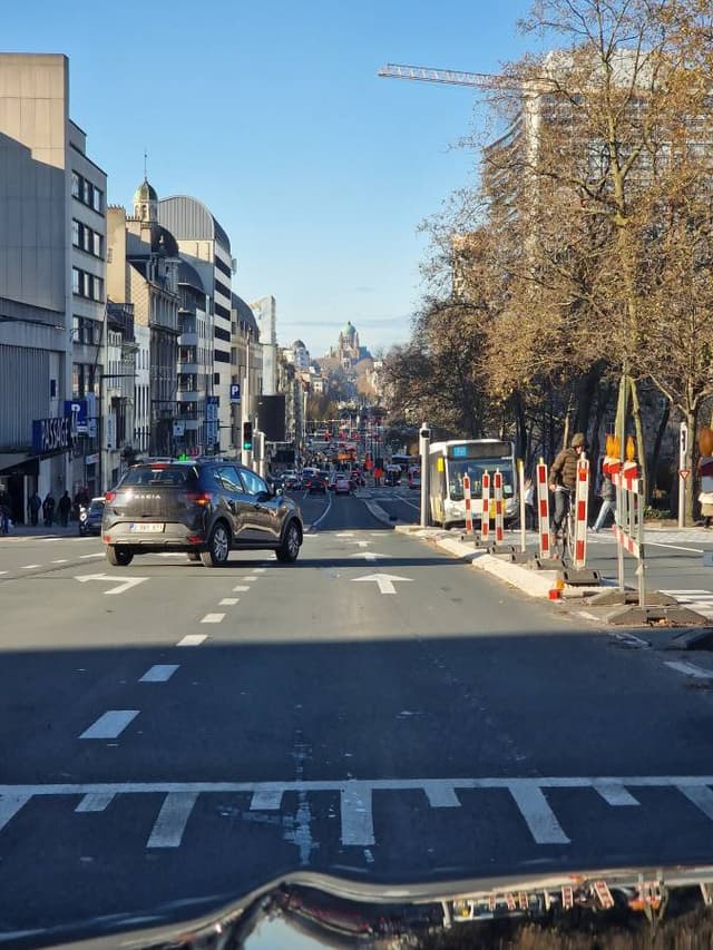 Düsseldorf’ta bir Audi A4 kiralama ile ilgili Koray S. tarafından bir fotoğraf (30.11.23)
