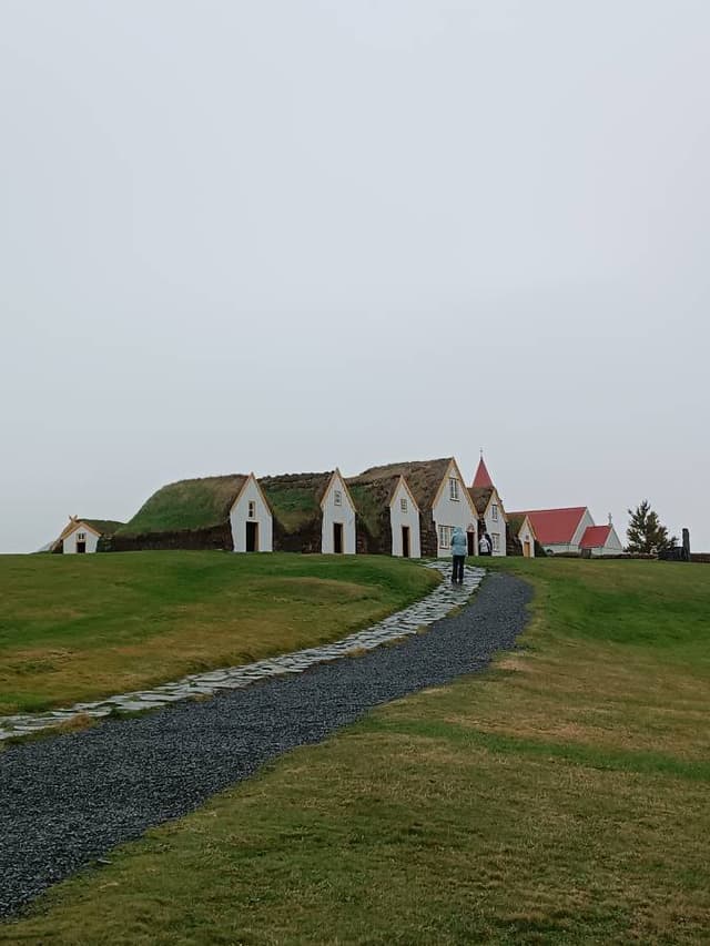 Foto 4 di marina F. sul noleggio di una Hyundai i10 a Keflavik (17/10/23)