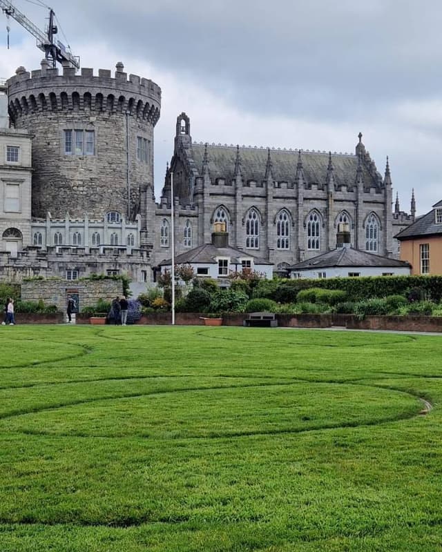 Photo 4 by Catalin C. about renting a Renault Clio in Dublin (5/11/24)