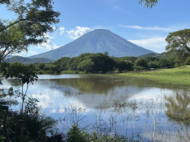 Photo 5 by Les H. about renting a Mazda BT-50 at El Salvador Airport (9/1/24)