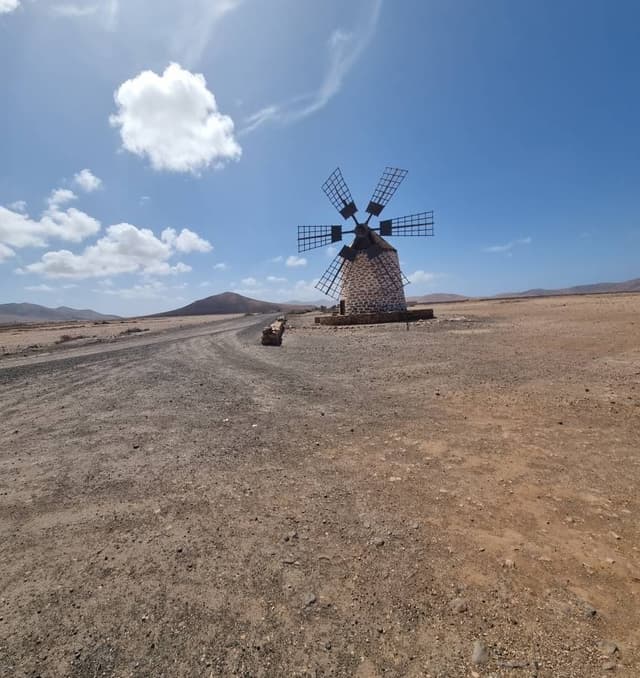 Foto 3 van Herman B. over het huren van een Citroen C4 op Fuerteventura luchthaven (23-3-25)