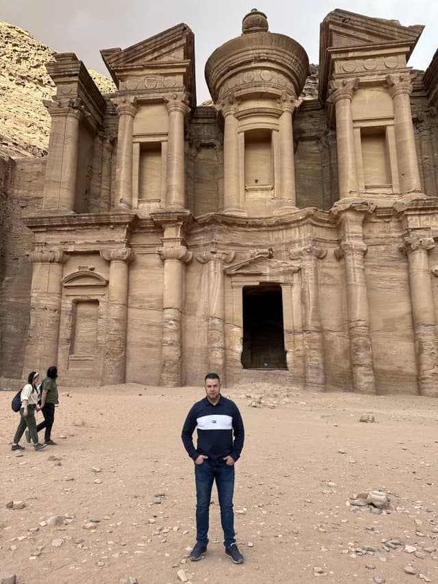 Photo 1 par Rachid B. sur la location d'un Mitsubishi Lancer à l’aéroport de Aqaba (15/11/22)