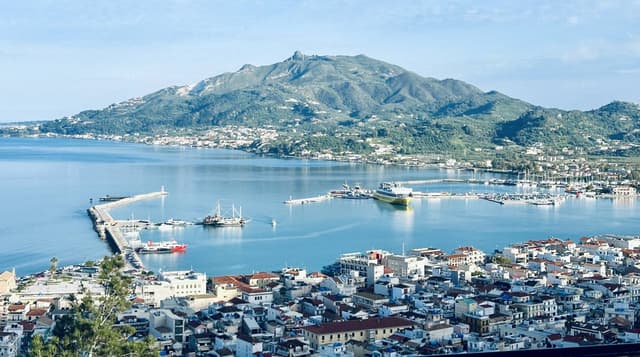 Photo 4 by Victoria A. about hiring a Nissan Pulsar in Zakynthos (27/04/25)