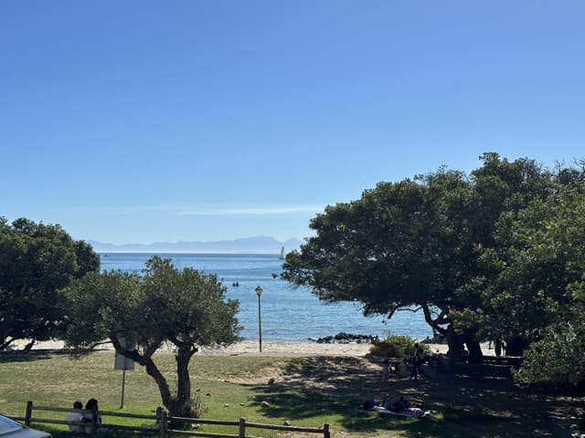 Photo 10 by Fiona T. about hiring a Hyundai Venue at Cape Town Airport (16.04.24)