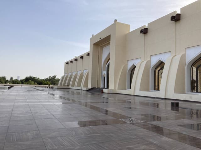 Photo 2 by Kollol A. about renting a Renault Logan in Qatar (2/16/24)