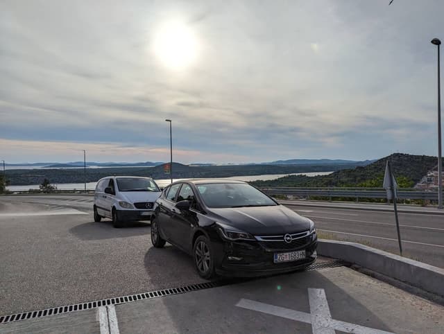 Zdjęcie 2 wykonane przez Filip B. dotyczące wynajmu Toyota Aygo w na Lotnisku Split dnia (6.09.23)