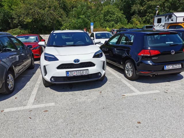 Photo by Vivek S. about renting a Ford Focus in Dubrovnik (8/25/24)