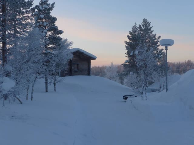 Photo 2 by Jacob B. about renting a Volkswagen Golf in Ivalo (2/11/24)