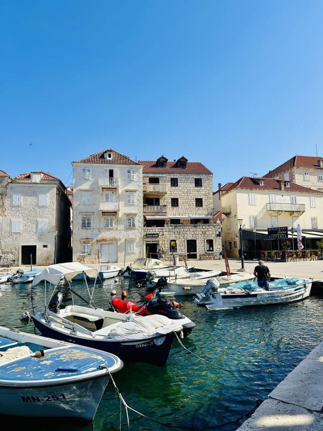 Photo 2 by Sara L. about renting a Kia Rio in Split (7/12/24)