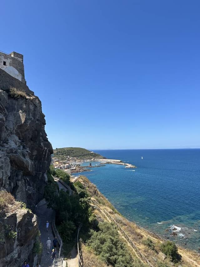 Photo 4 by Natalia V. about renting a MG 3 in Alghero (7/29/23)