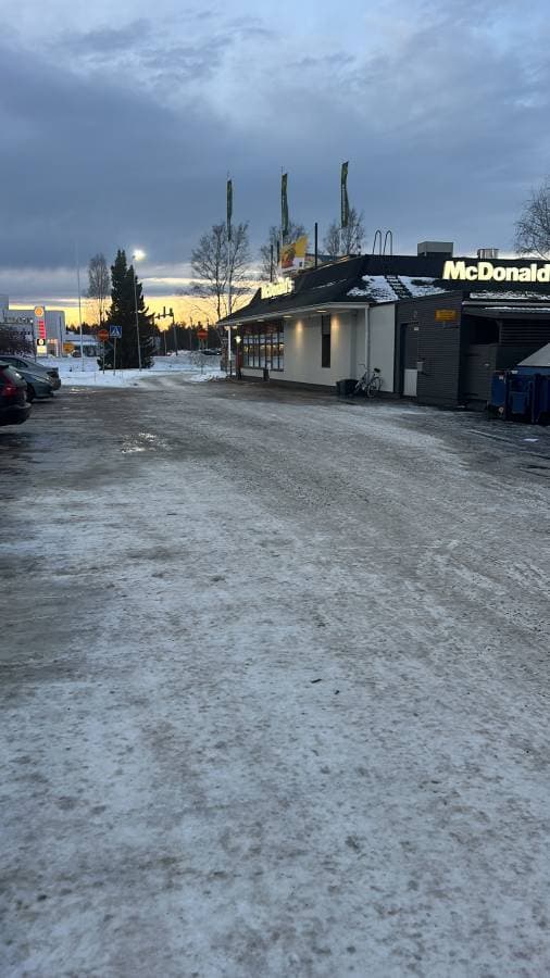 Photo 2 by viswajith W. about renting a Volkswagen Golf STW in Helsinki (1/2/25)