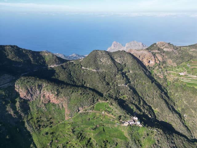 Фото 4 от Arkadii M. об аренде Toyota Yaris в Тенерифе (29.11.22)