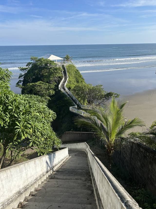 Photo 6 by Les H. about renting a Mazda BT-50 at El Salvador Airport (9/1/24)