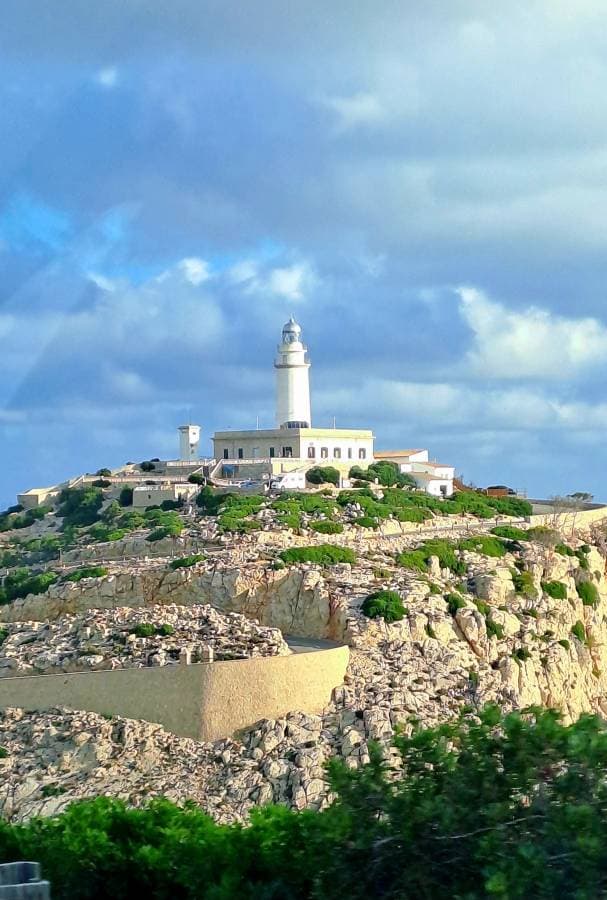 Фото 8 от Valery S. об аренде Renault Clio на Балеарских островах (29.10.25)