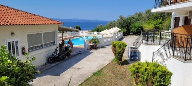 Photo by Alan D. (7/11/22)