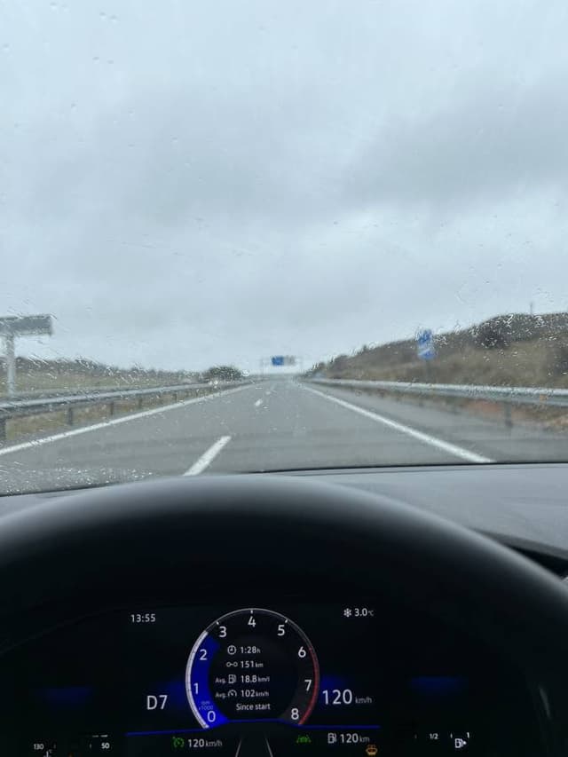 Photo 3 by Aravind V. about renting a Opel Corsa at Barcelona Airport (3/7/24)