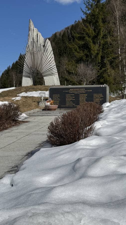 Photo by ROBERT H. about hiring a Volkswagen Polo in Geneva (11/03/26)