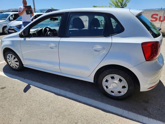 Photo 8 by Constantin-Lucian R. about hiring a Ford Fiesta in Heraklion (03/08/26)