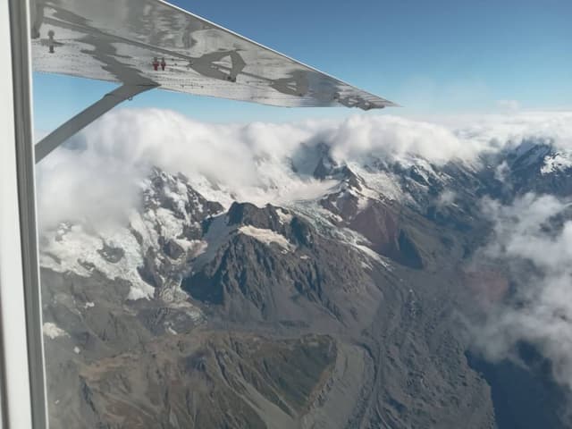 Photo 4 by Luba W. about hiring a Toyota Corolla at Christchurch Airport (23.03.25)