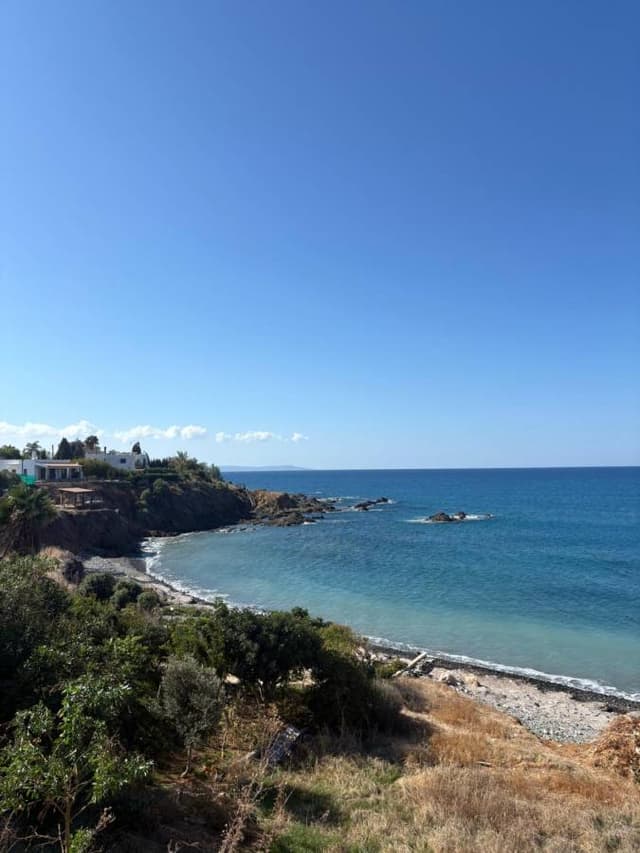 Photo 4 by Donald C. about hiring a Opel Zafira 5+2 at Paphos Airport (11/11/25)