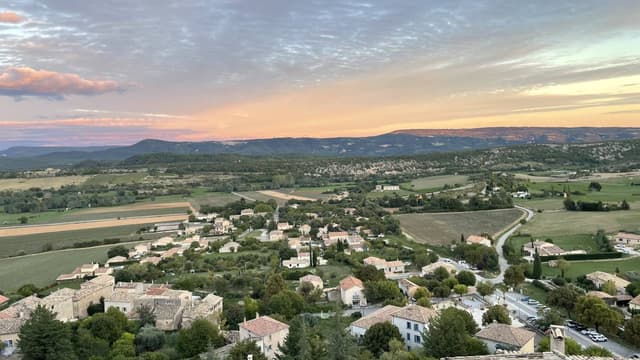 Photo 1 by Peter T. about renting a Peugeot 3008 in France (9/26/25)